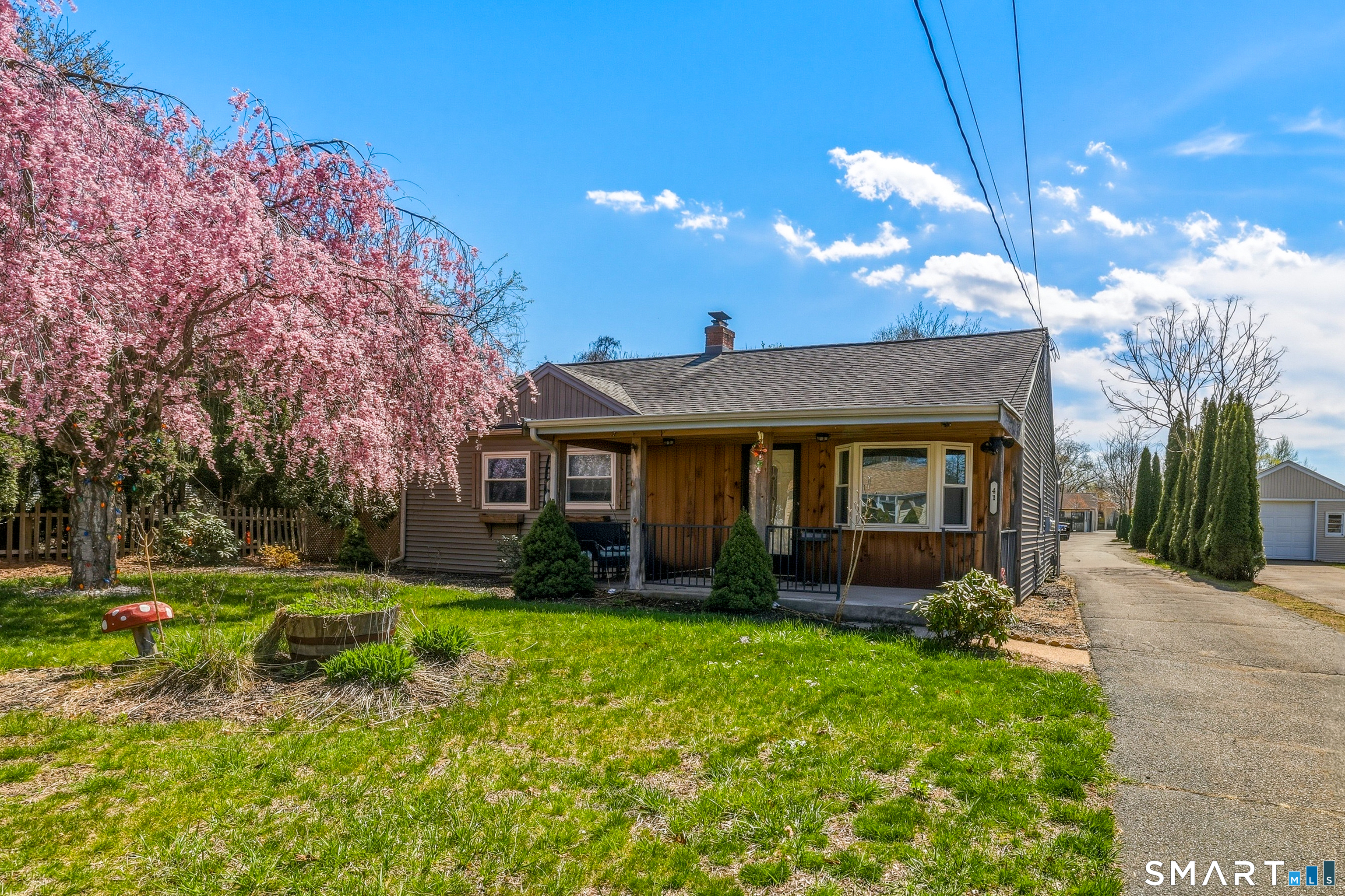415 Brewer Street East Hartford CT 06118