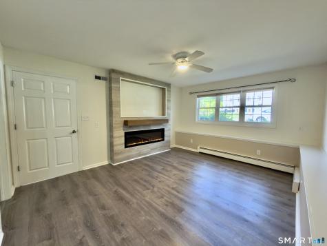 28 Weybosset Street Shelton CT 06484