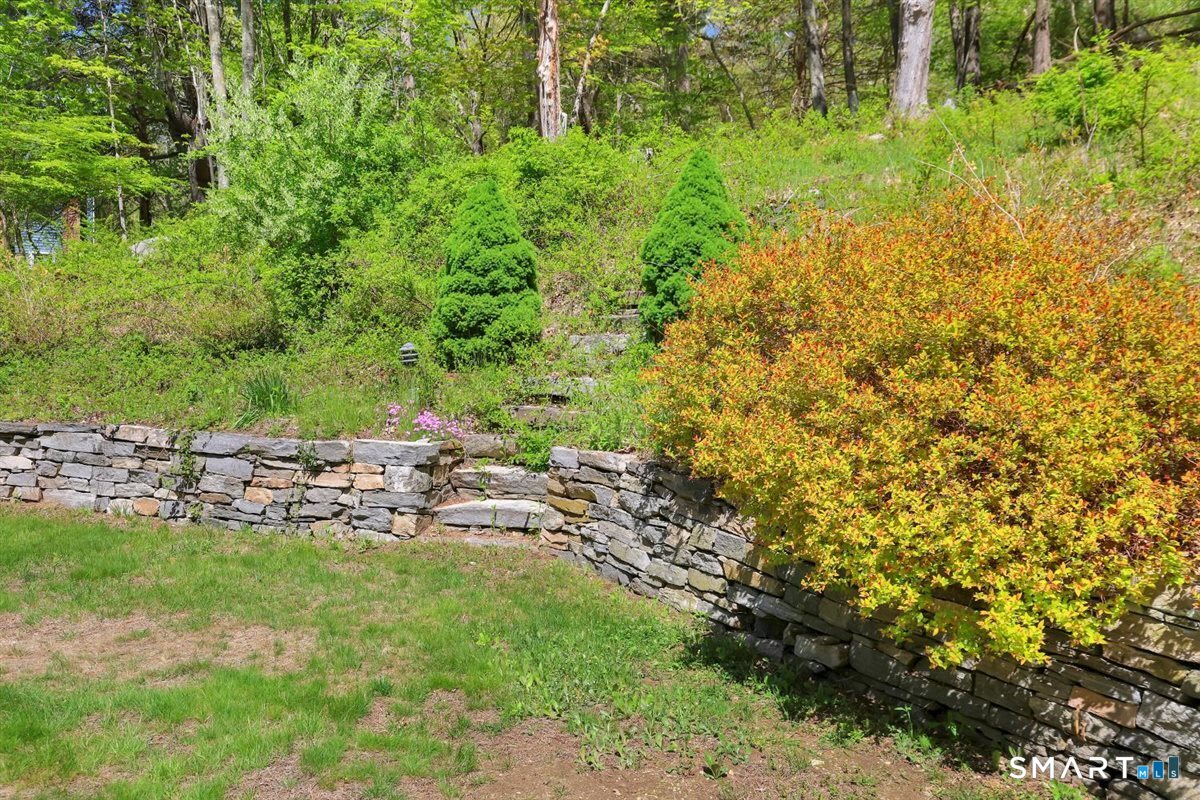 376 Darling Road Salem CT 06420