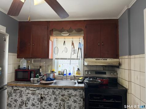 85 Bannister Street Hartford CT 06106