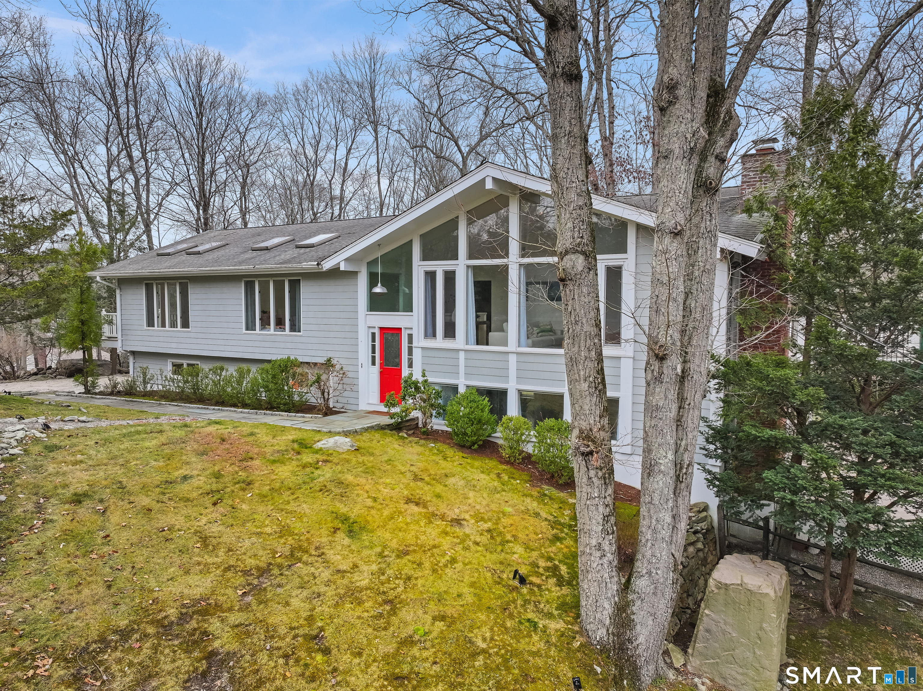 25 Riverbank Drive Stamford CT 06903