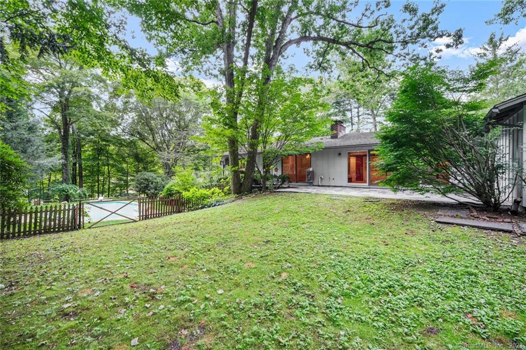 192 Bayberry Road New Canaan CT 06840