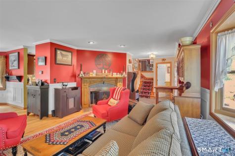 69 Ledgebrook Lane Middletown CT 06457