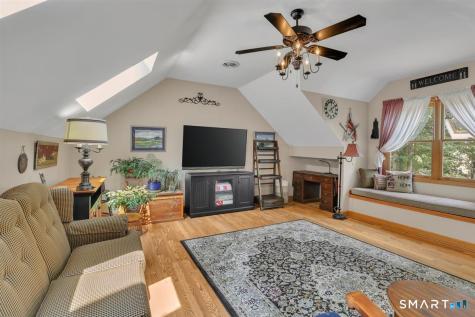69 Ledgebrook Lane Middletown CT 06457