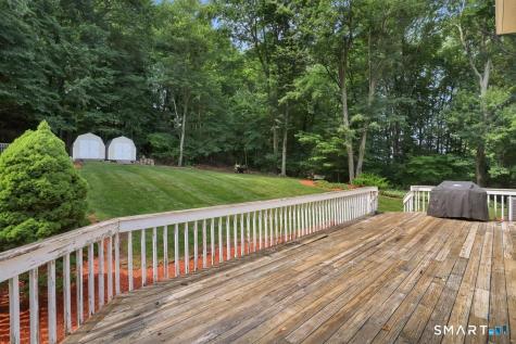 69 Ledgebrook Lane Middletown CT 06457