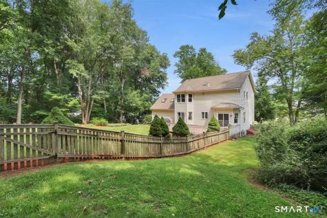 69 Ledgebrook Lane Middletown CT 06457