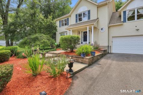 69 Ledgebrook Lane Middletown CT 06457