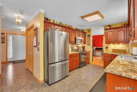 69 Ledgebrook Lane Middletown CT 06457