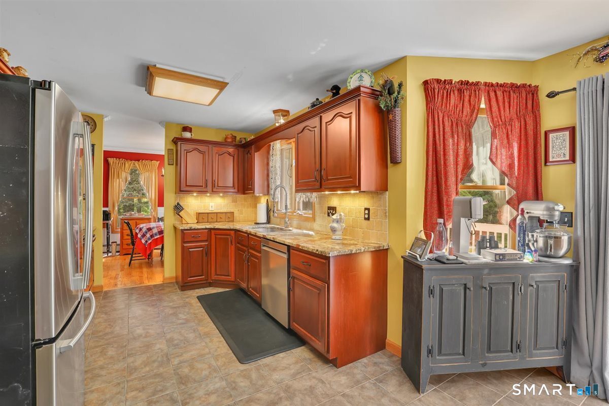 69 Ledgebrook Lane Middletown CT 06457