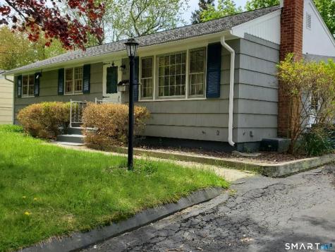 65 Vernon Road East Hartford CT 06108