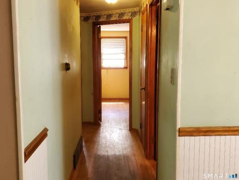 65 Vernon Road East Hartford CT 06108