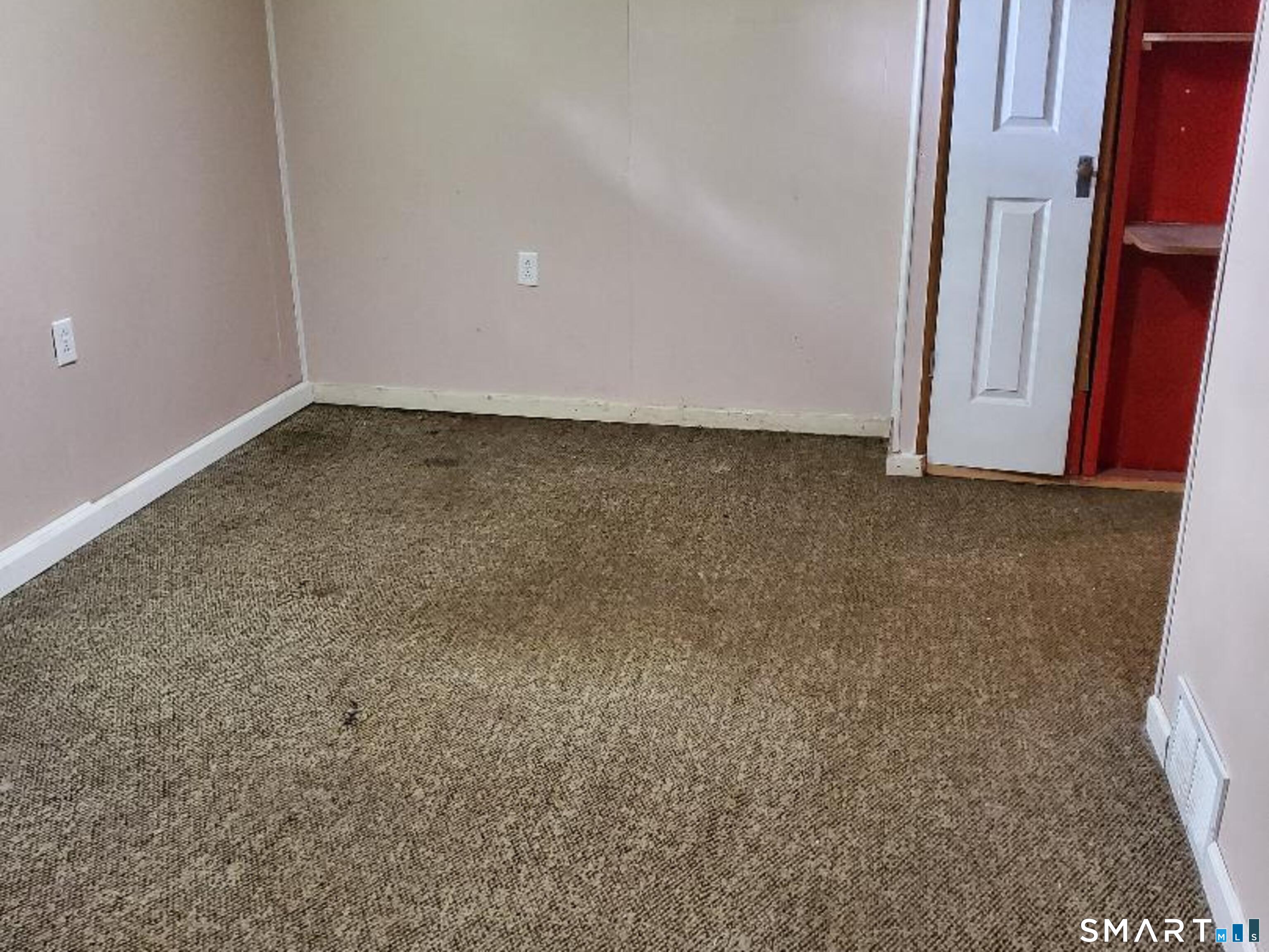 65 Vernon Road East Hartford CT 06108