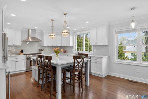 12 Howe Place Milford CT 06460