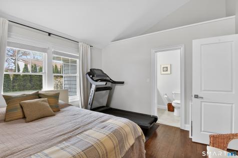 12 Howe Place Milford CT 06460