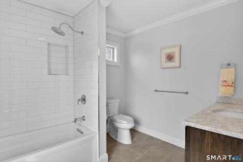 12 Howe Place Milford CT 06460