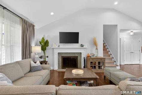 12 Howe Place Milford CT 06460
