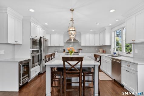 12 Howe Place Milford CT 06460