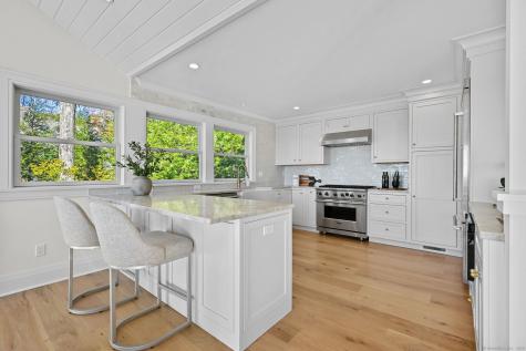 71 Peaceable Ridge Road Ridgefield CT 06877