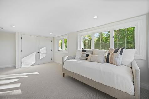 71 Peaceable Ridge Road Ridgefield CT 06877