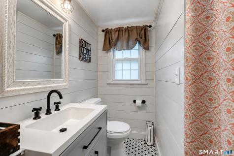 24 Bailey Avenue Wallingford CT 06492
