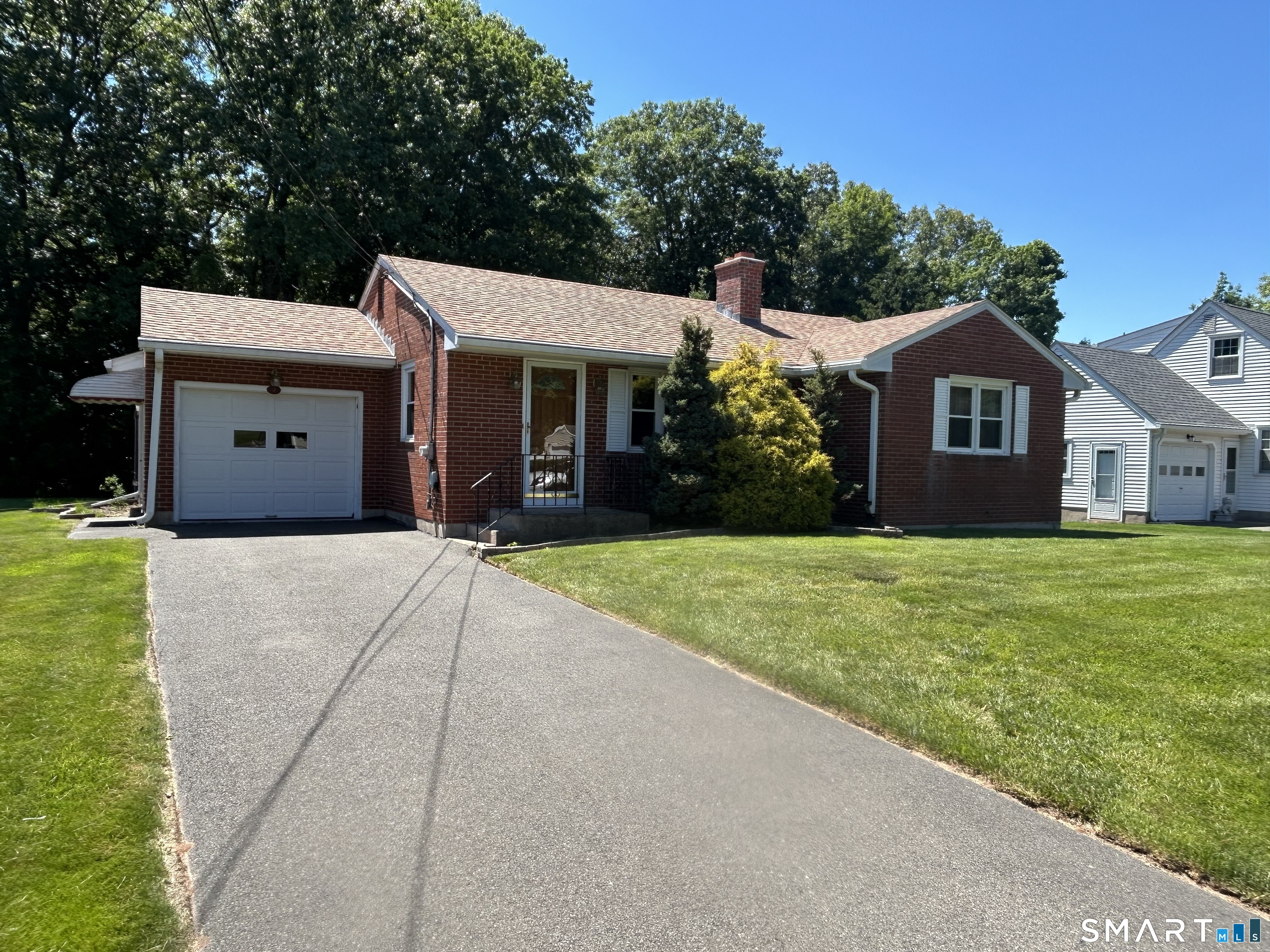13 Walnut Lane Wallingford CT 06492