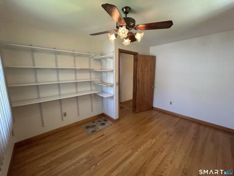 13 Walnut Lane Wallingford CT 06492