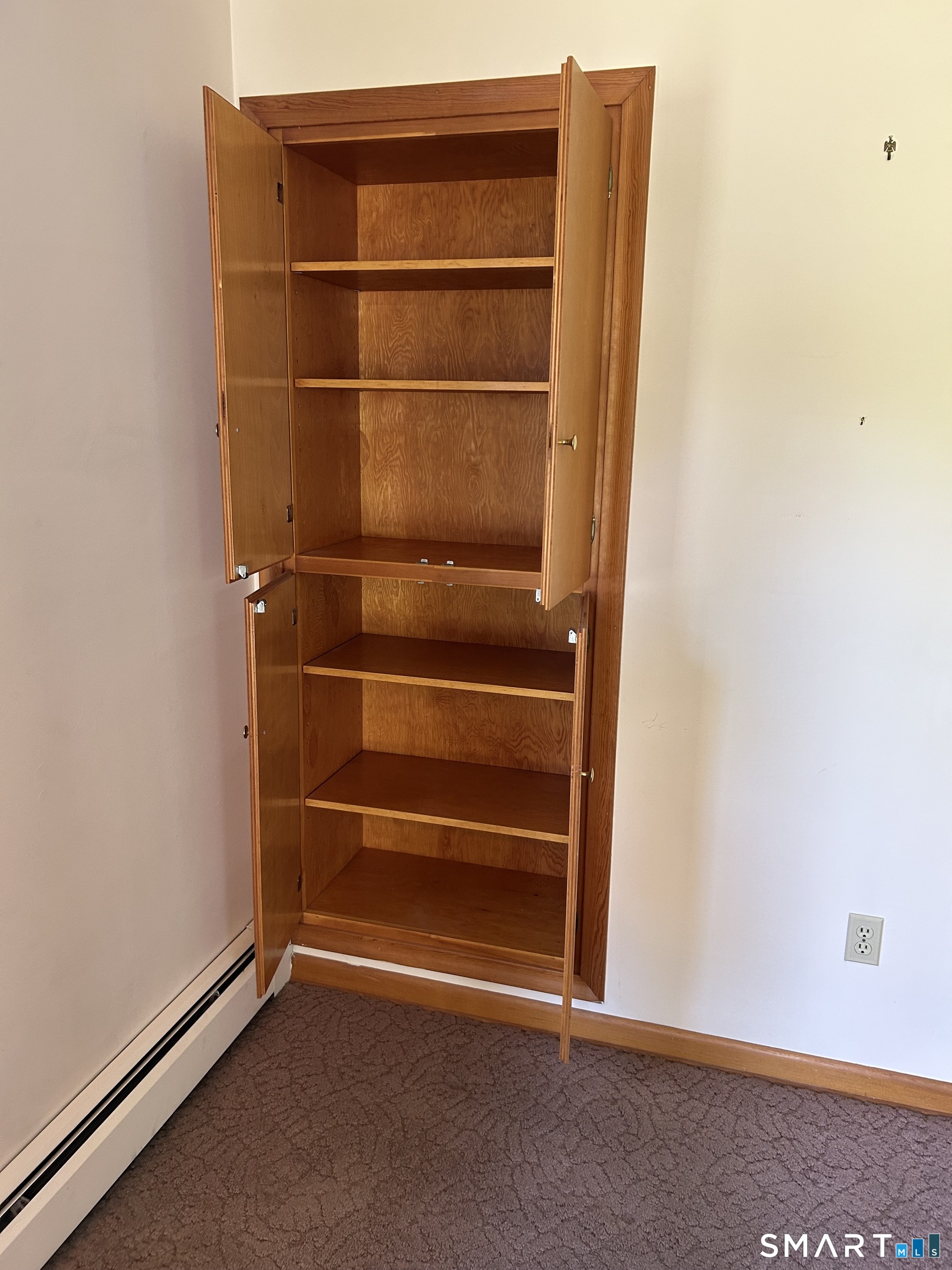 13 Walnut Lane Wallingford CT 06492