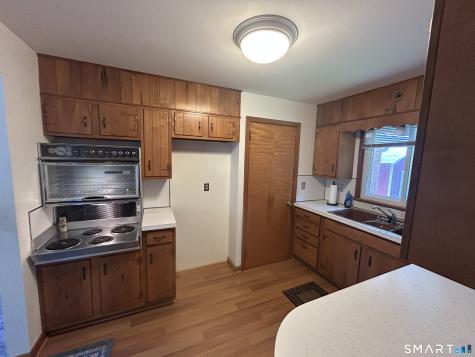 13 Walnut Lane Wallingford CT 06492
