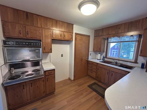 13 Walnut Lane Wallingford CT 06492