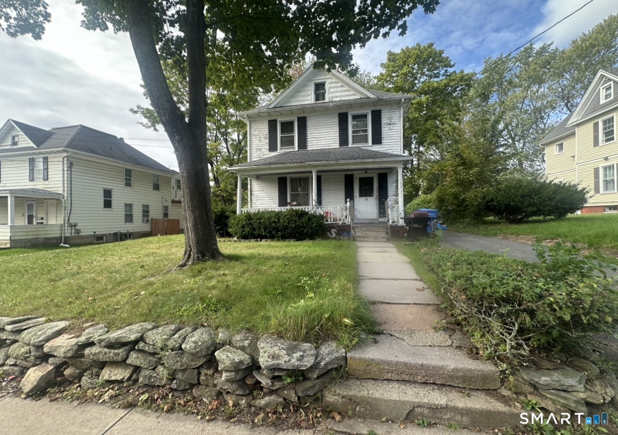 26 Holl Street Manchester CT 06040