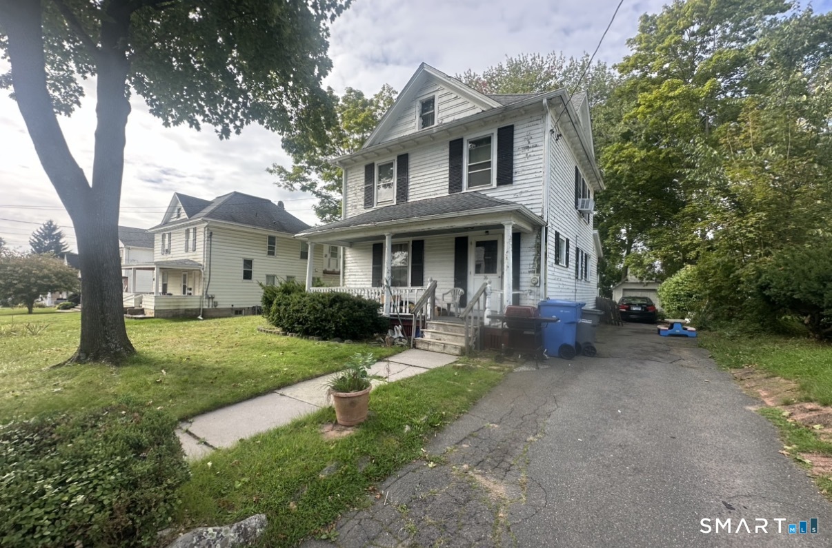 26 Holl Street Manchester CT 06040