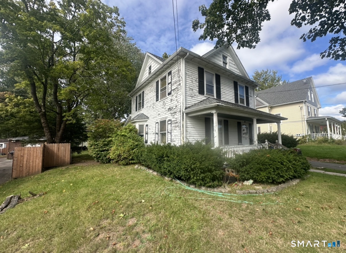 26 Holl Street Manchester CT 06040
