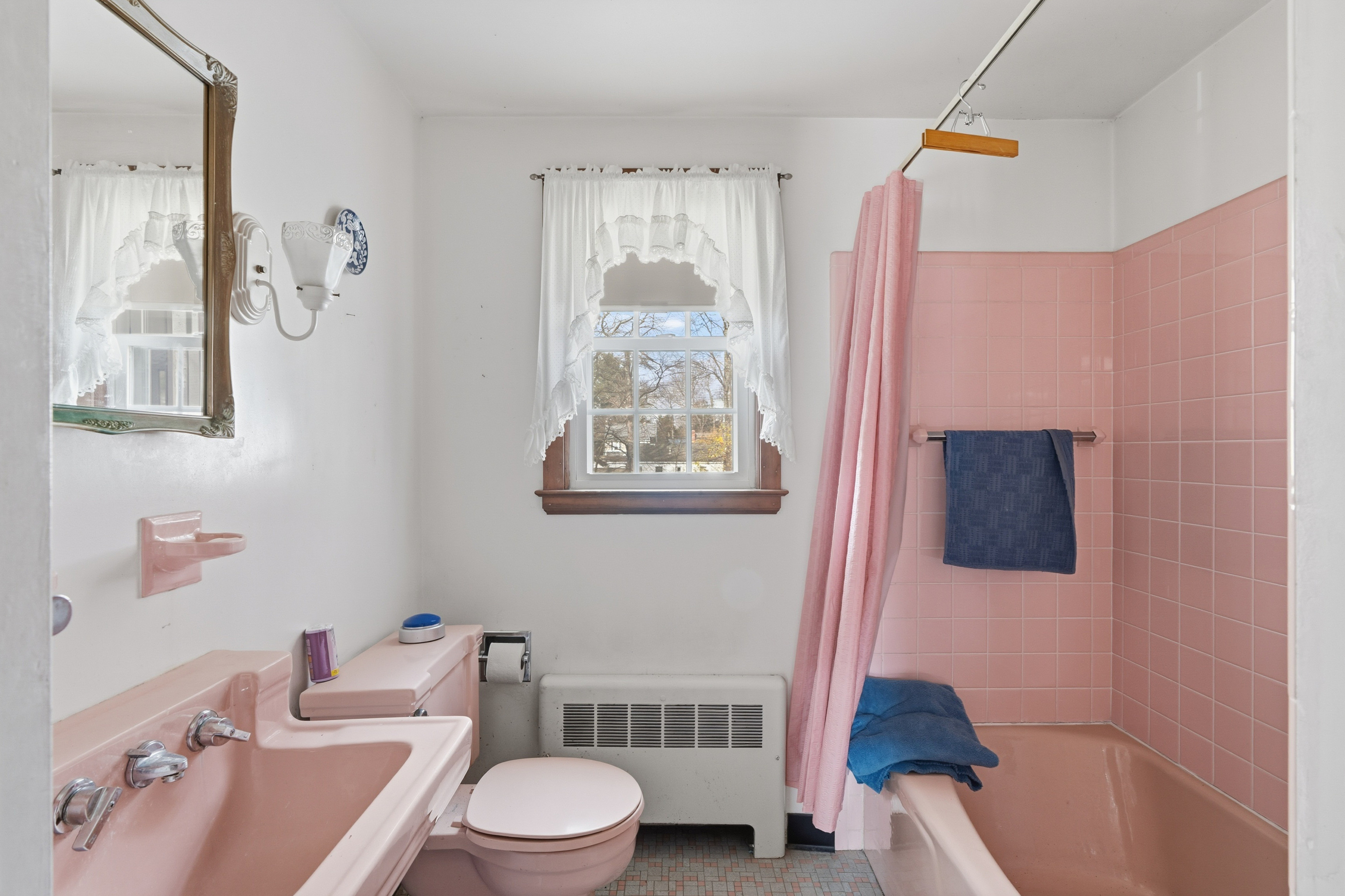 43 Dudley Road Wethersfield CT 06109