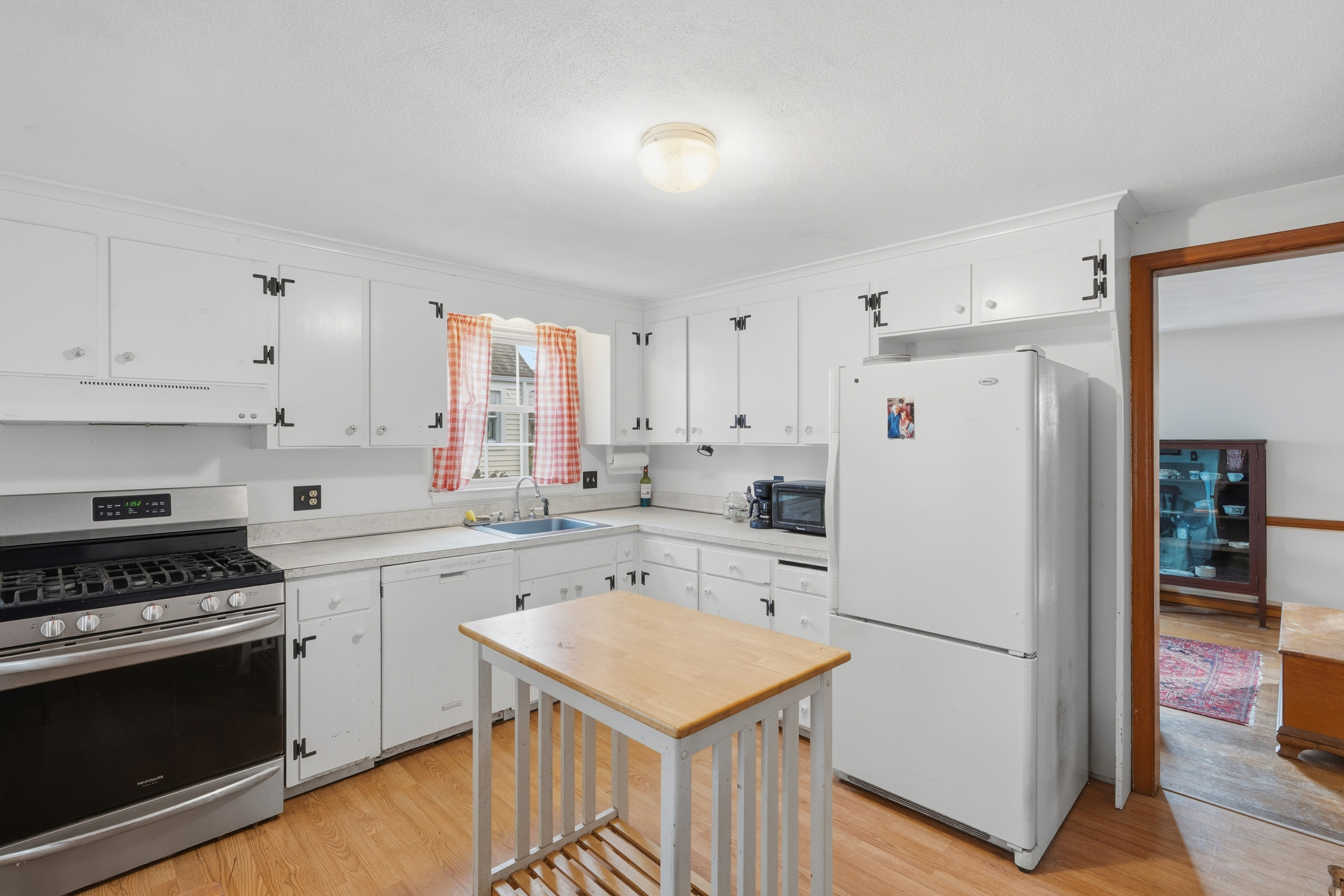 43 Dudley Road Wethersfield CT 06109