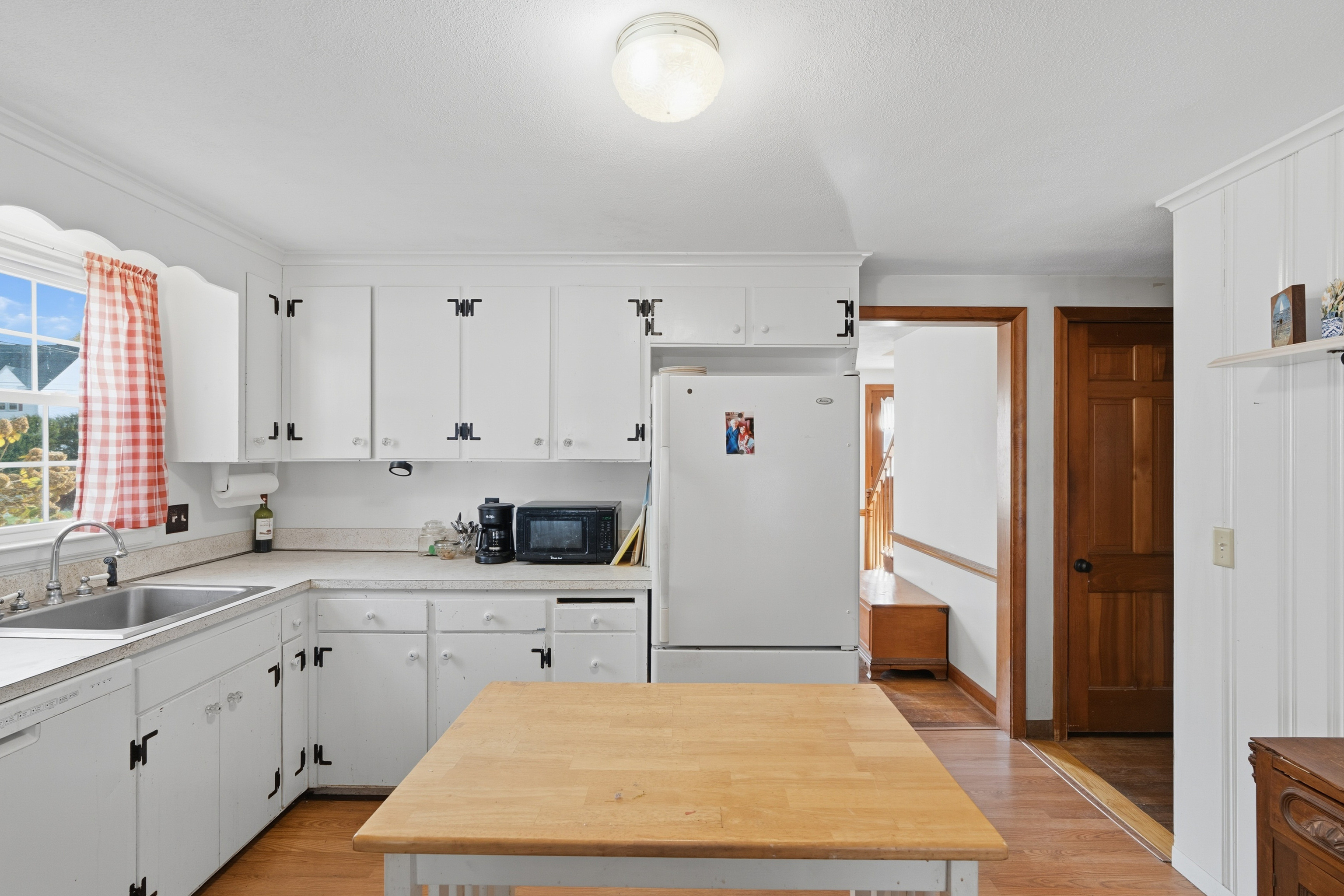 43 Dudley Road Wethersfield CT 06109