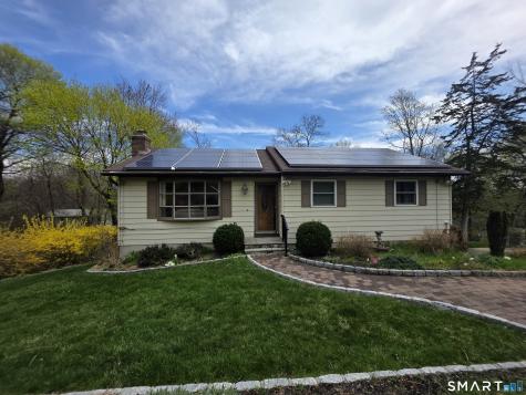 39 Charcoal Ridge East Road New Fairfield CT 06812