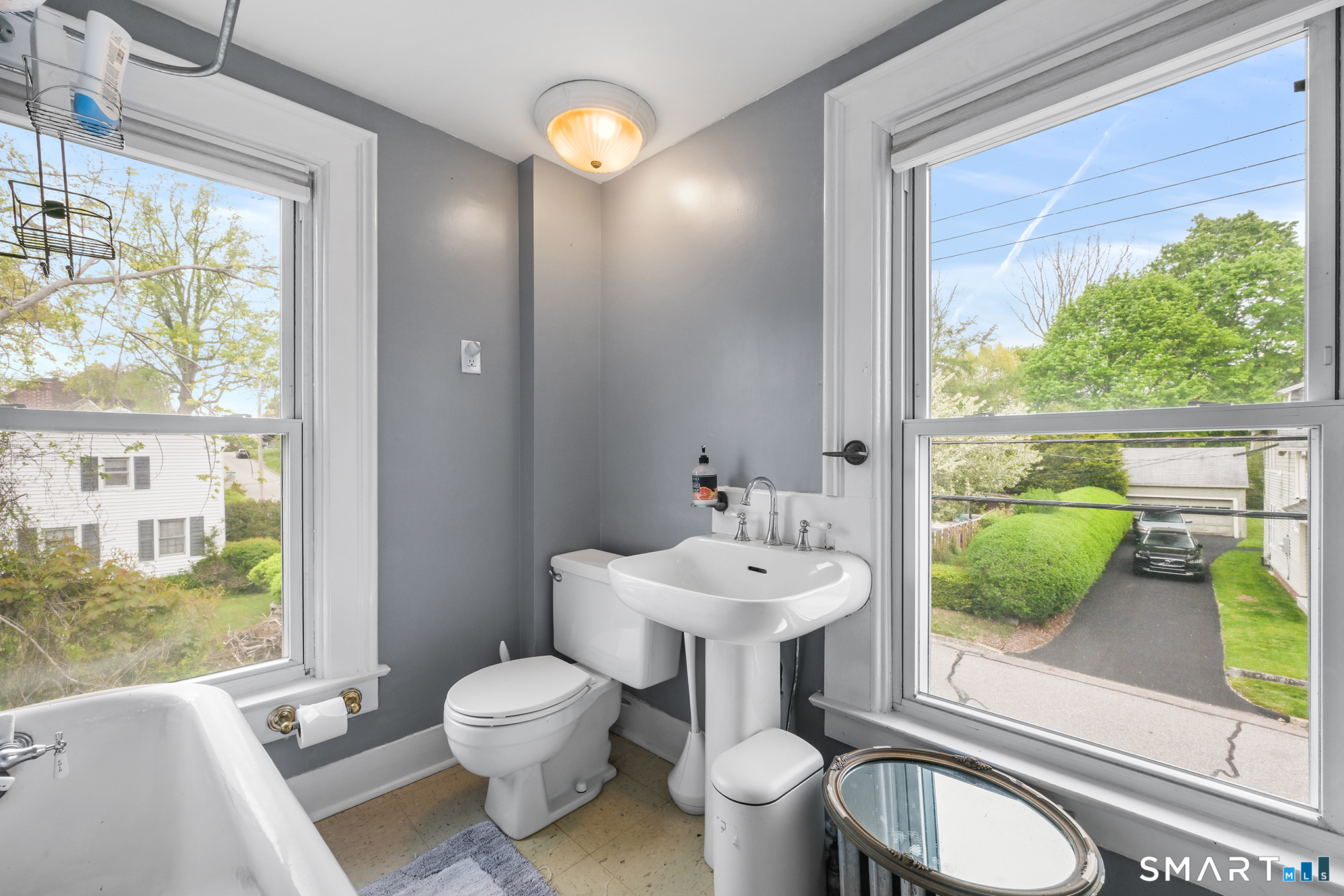 95 Monument Street Groton CT 06340
