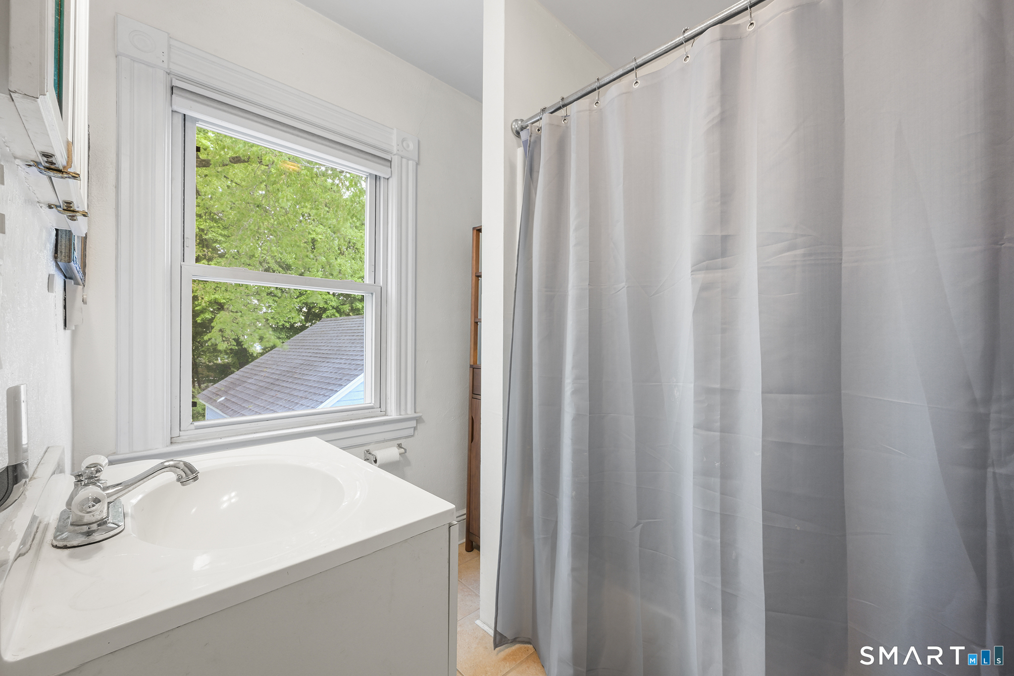 95 Monument Street Groton CT 06340