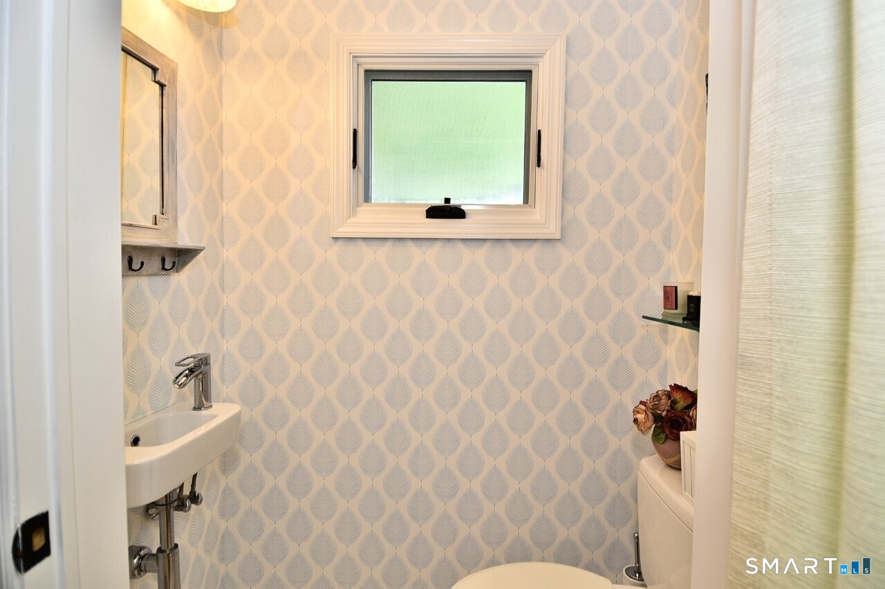 12 Norwood Avenue Milford CT 06460