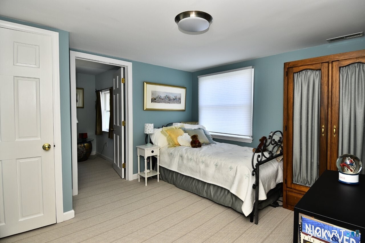 12 Norwood Avenue Milford CT 06460