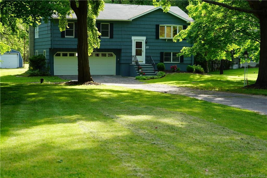 21 Oak Ridge Road Bethel CT 06801