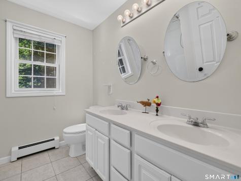 589 Town Street East Haddam CT 06423