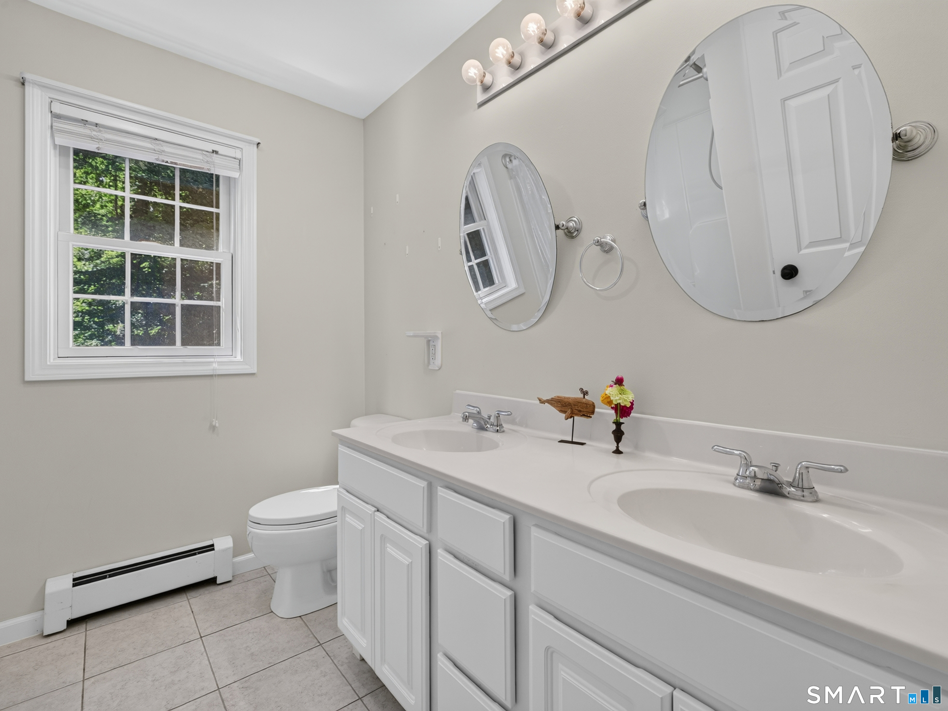589 Town Street East Haddam CT 06423