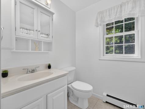 589 Town Street East Haddam CT 06423