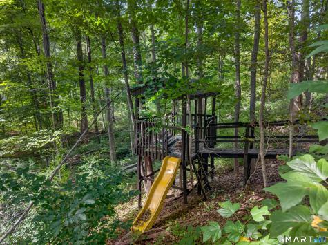 589 Town Street East Haddam CT 06423