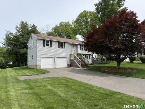 18 Richard Lane Bloomfield CT 06002