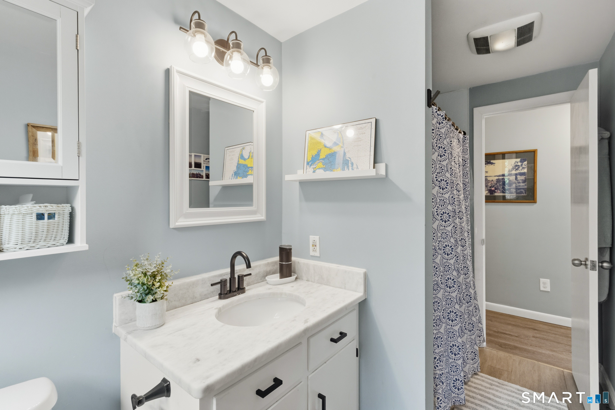 18 Richard Lane Bloomfield CT 06002