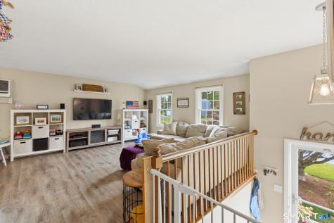 18 Richard Lane Bloomfield CT 06002