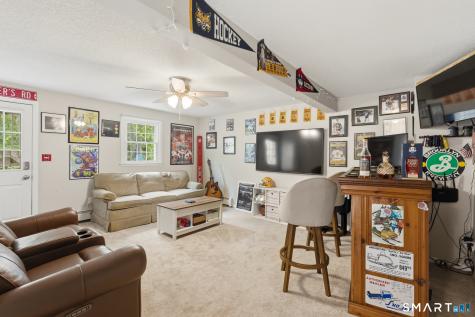 18 Richard Lane Bloomfield CT 06002