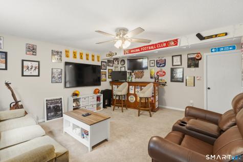 18 Richard Lane Bloomfield CT 06002